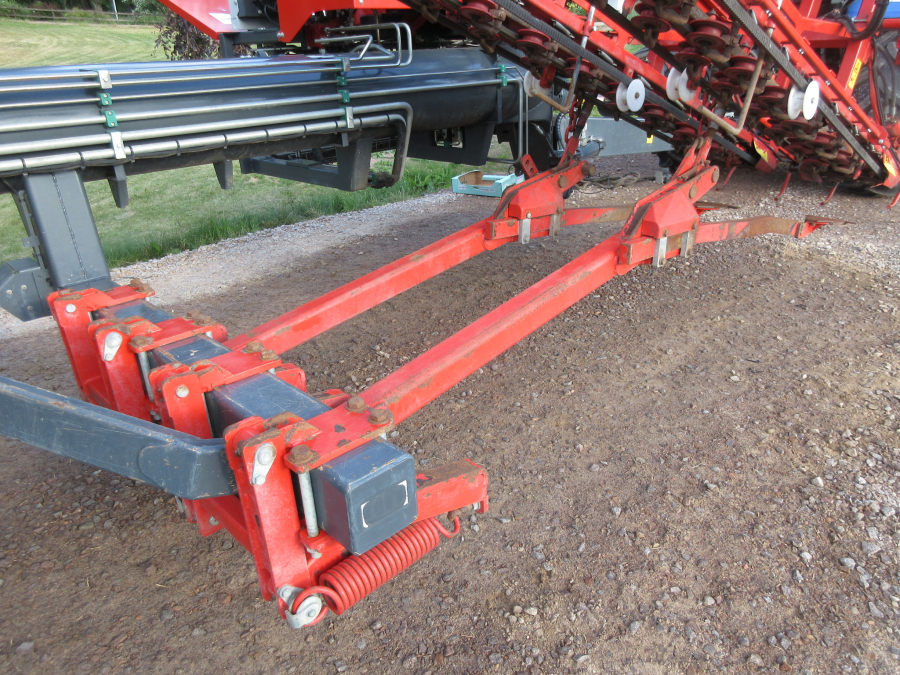 5662 Dewulf GKIIS carrot harvester 2 row with elevator