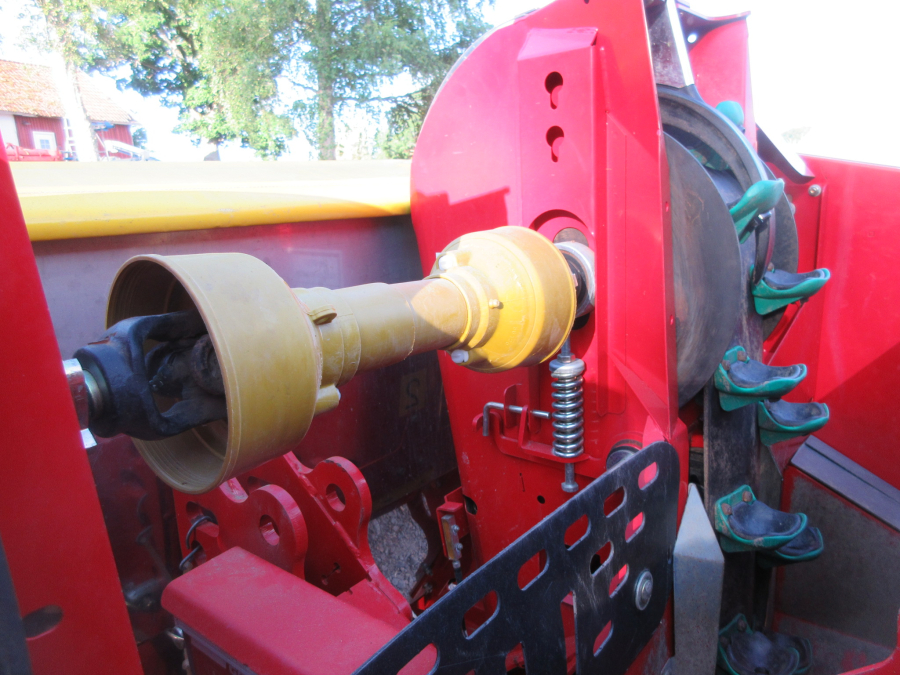 5688 Grimme GL32F Kartoffelleger 2 Reihe mit Düngerstreuer