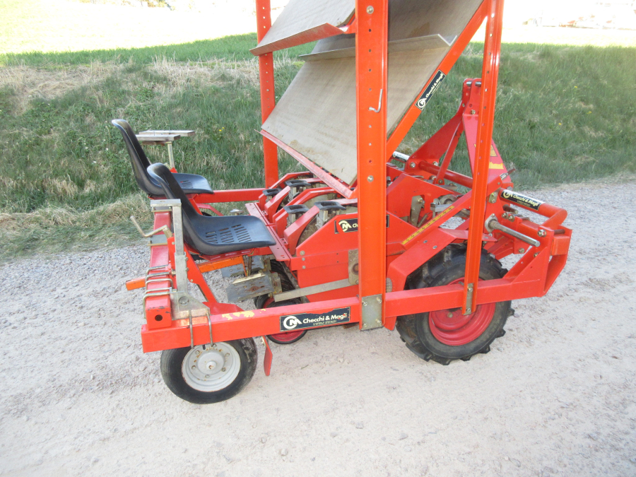 5695 Checchi & Magli Wolf B27 Pflanzmaschine