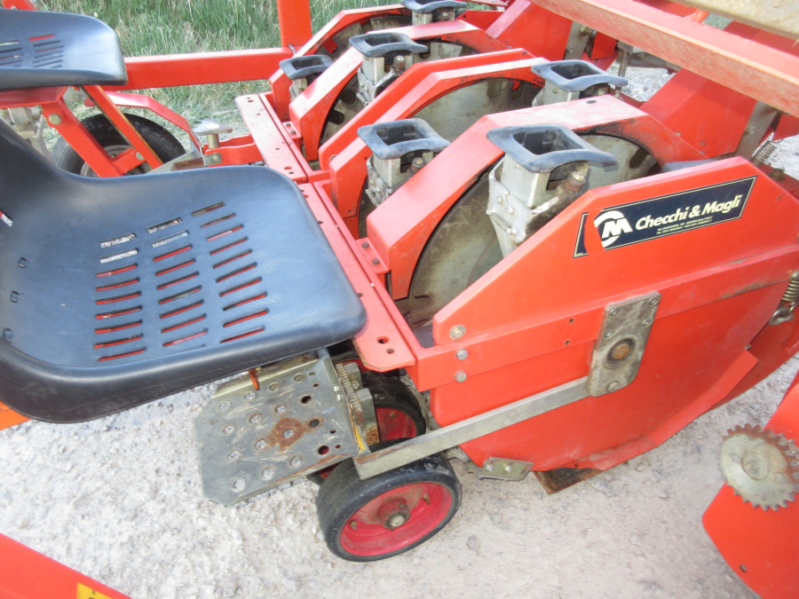 5695 Checchi & Magli Wolf B27 Pflanzmaschine