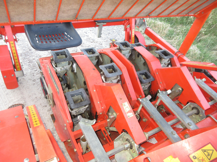 5695 Checchi & Magli Wolf B27 Pflanzmaschine