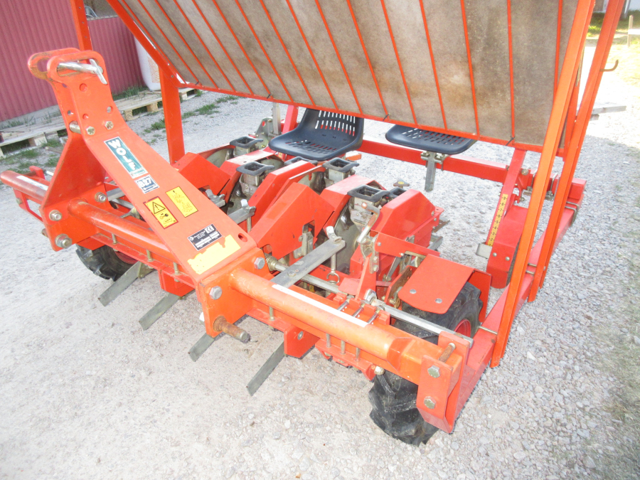 5695 Checchi & Magli Wolf B27 Pflanzmaschine