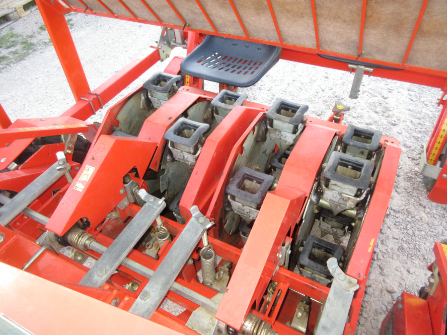 5695 Checchi & Magli Wolf B27 Pflanzmaschine