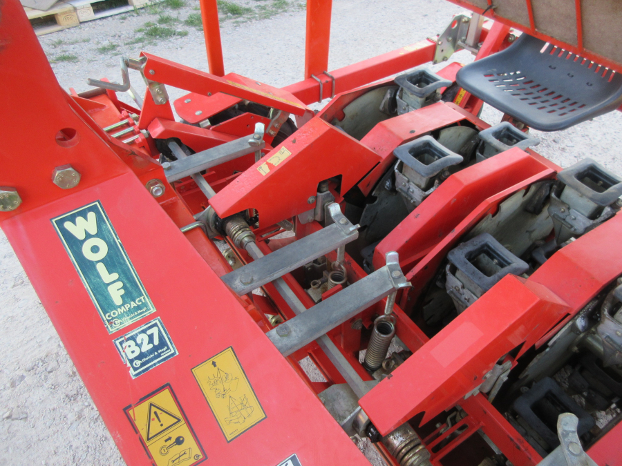 5695 Checchi & Magli Wolf B27 Pflanzmaschine