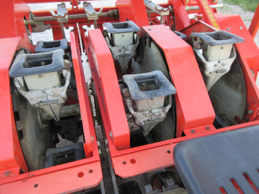 5695 Checchi & Magli Wolf B27 Pflanzmaschine