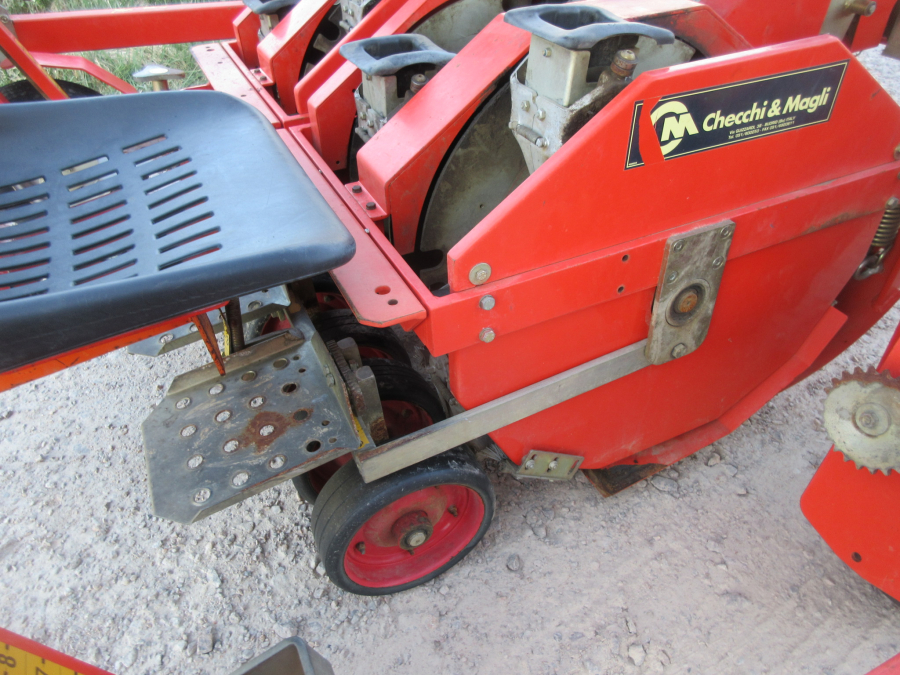 5695 Checchi & Magli Wolf B27 Pflanzmaschine