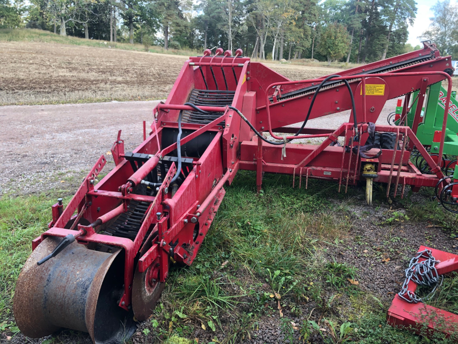 5712 Juko Midi potato harvester
