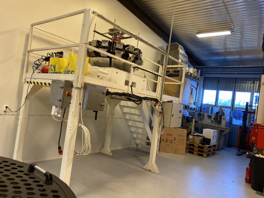 5741 Ishida Wiege with Pentavac verpackungsmaschine