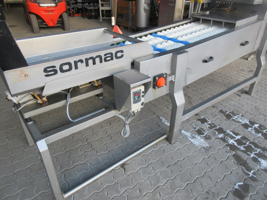 5747 Sormac DMA-60 potato halving machine