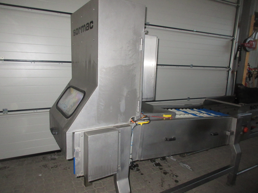 5747 Sormac DMA-60 potato halving machine