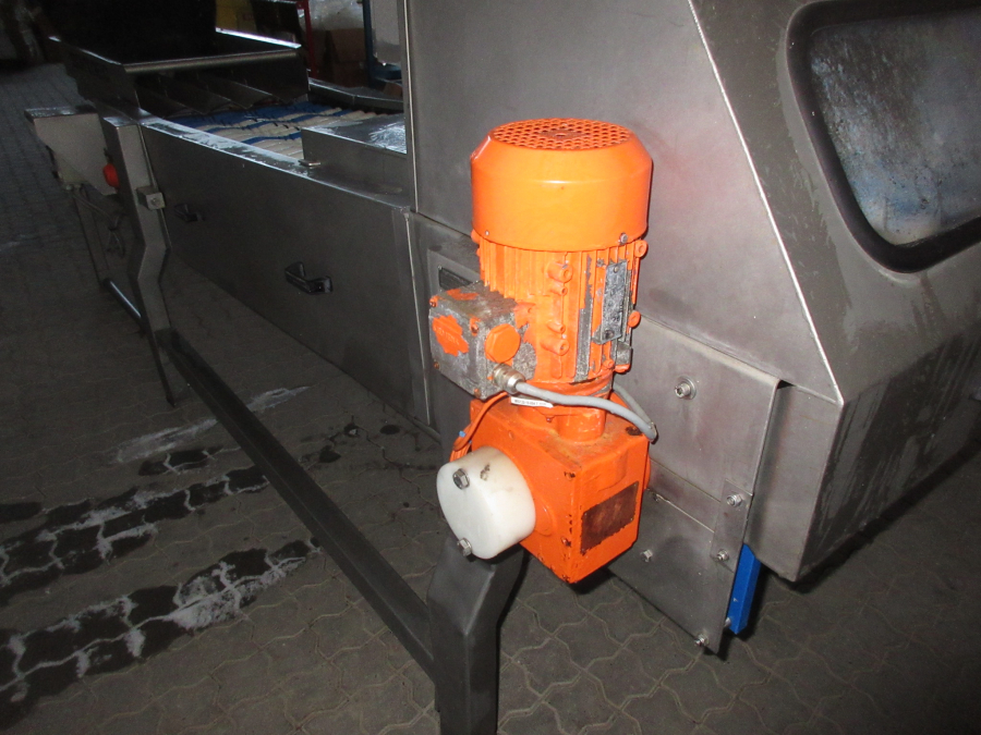 5747 Sormac DMA-60 potato halving machine