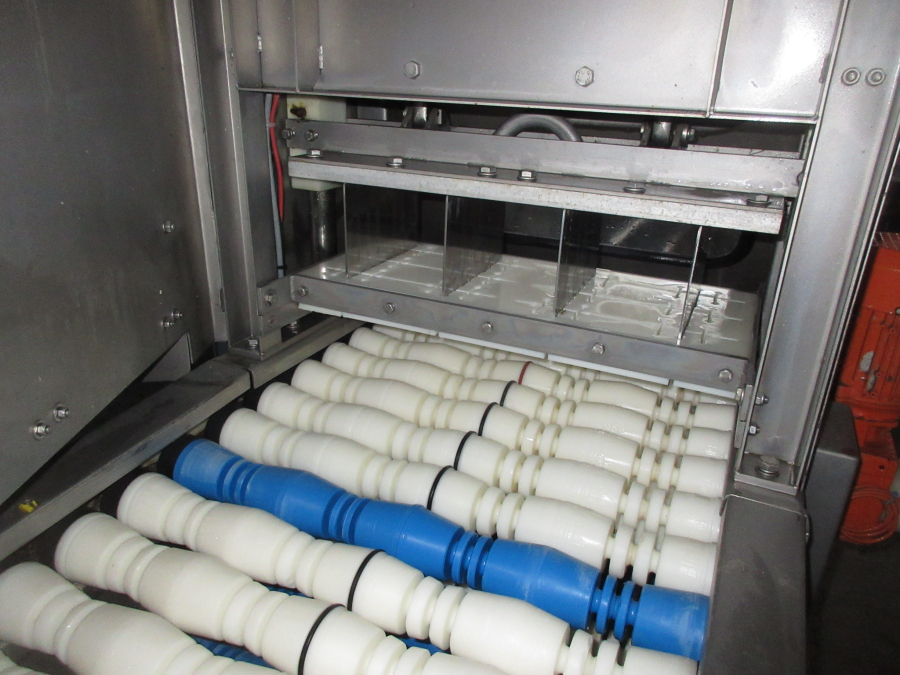 5747 Sormac DMA-60 potato halving machine