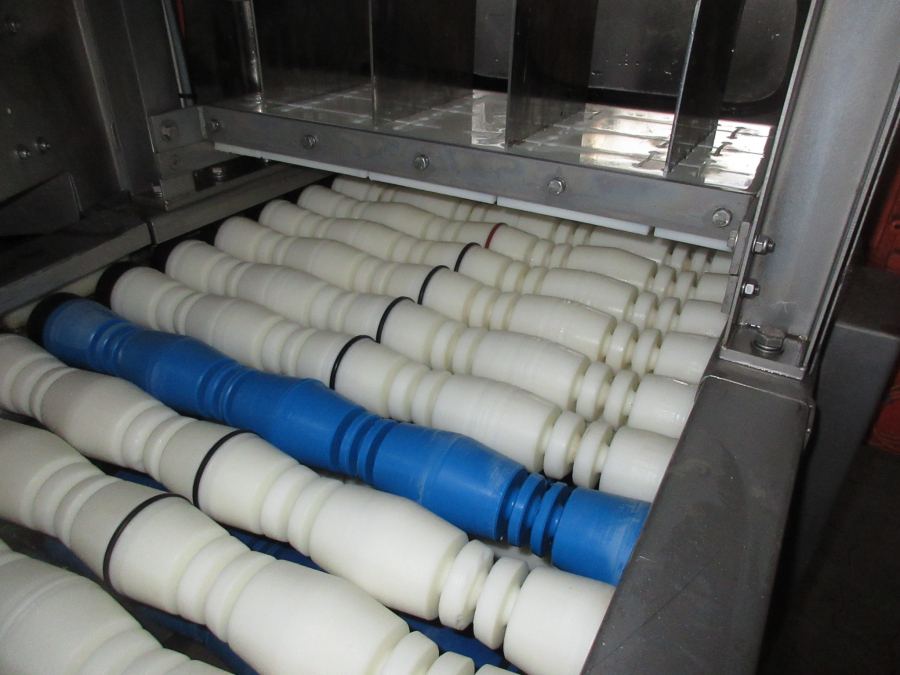 5747 Sormac DMA-60 potato halving machine