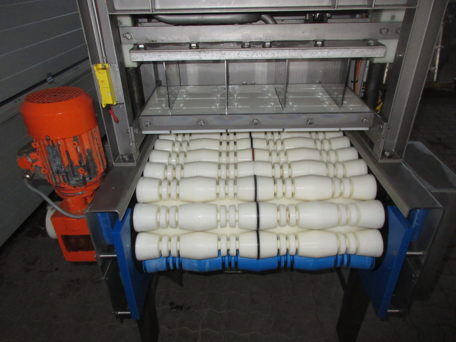 5747 Sormac DMA-60 potato halving machine