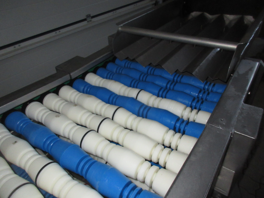 5747 Sormac DMA-60 potato halving machine