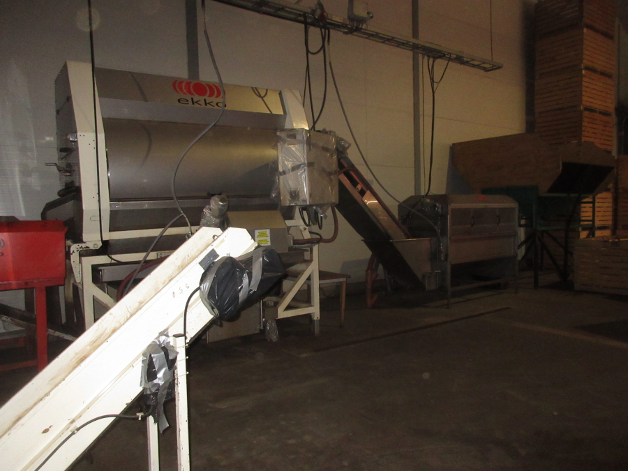 5748 EKKO washing line with polisher