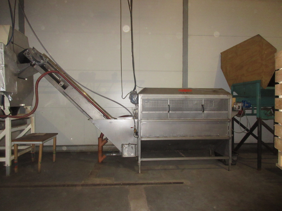 5748 EKKO washing line with polisher
