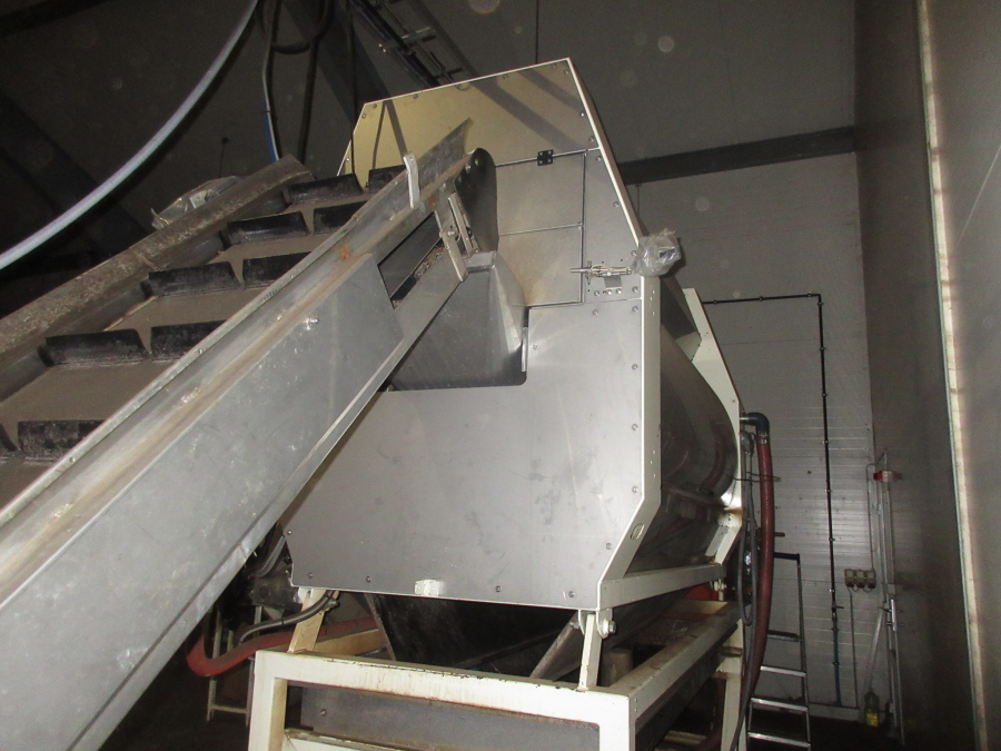 5748 EKKO washing line with polisher
