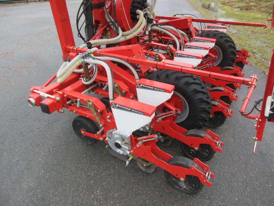 5756 Kverneland Miniair Nova Einzelkornsämaschine