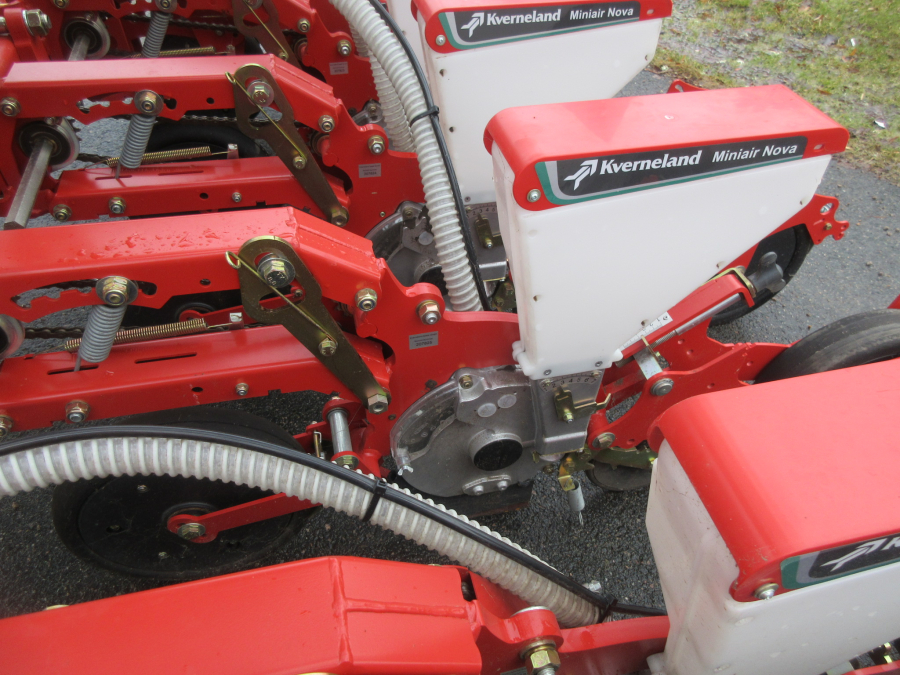 5756 Kverneland Miniair Nova Einzelkornsämaschine
