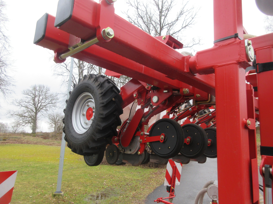 5756 Kverneland Miniair Nova Einzelkornsämaschine