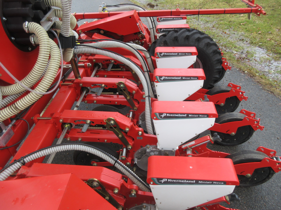 5756 Kverneland Miniair Nova Einzelkornsämaschine