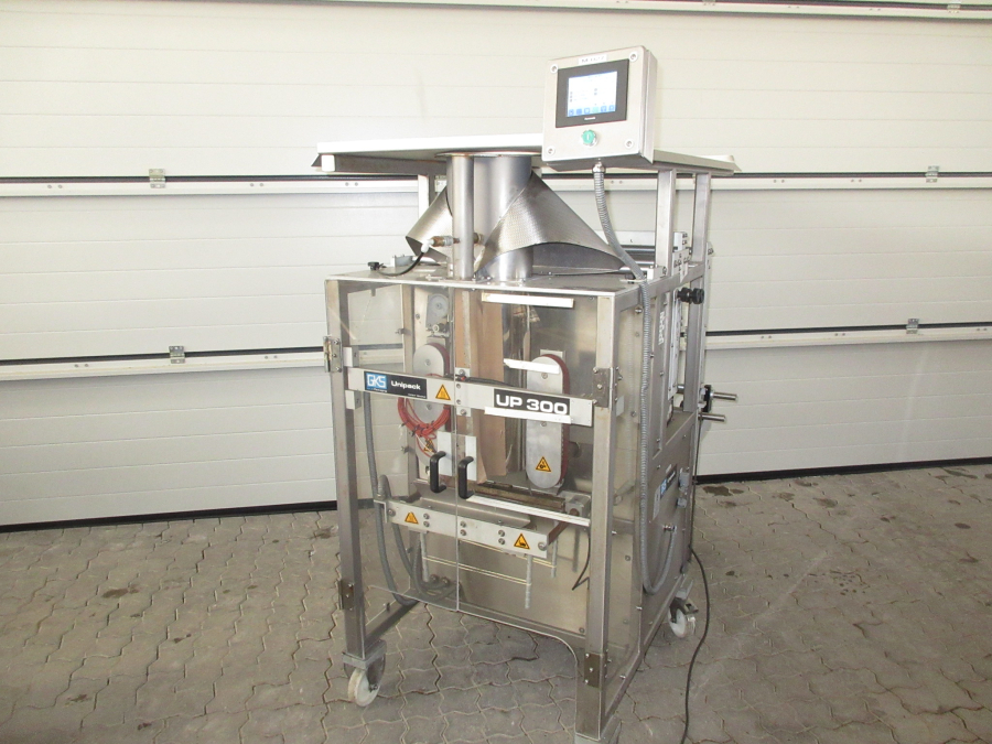 5793 GKS Unipack vertical bagger VFFS