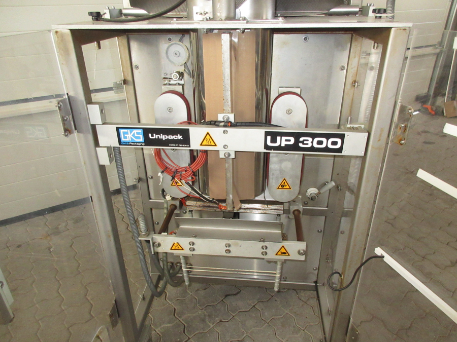 5793 GKS Unipack vertical bagger VFFS