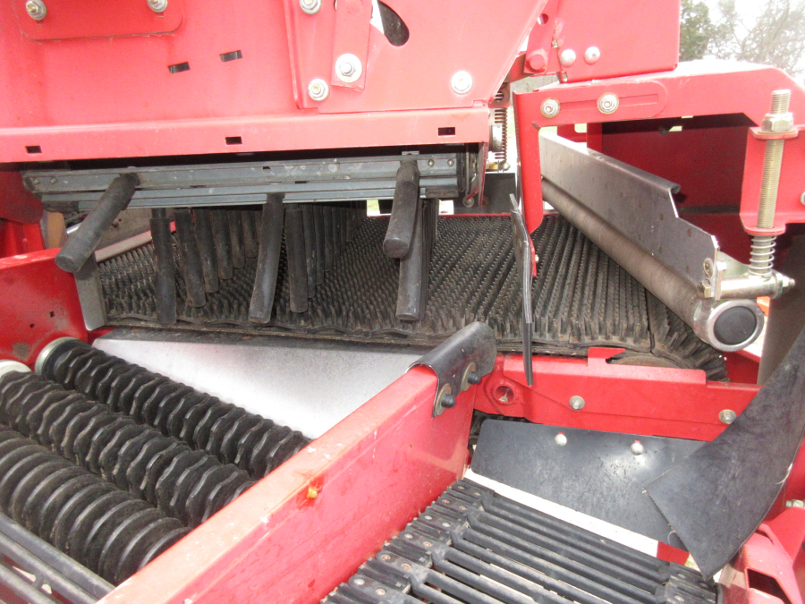 5798 Grimme SE140 potato harvester
