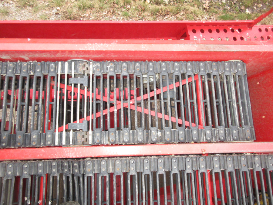 5798 Grimme SE140 potato harvester
