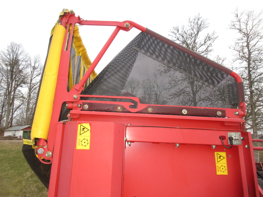 5798 Grimme SE140 potato harvester