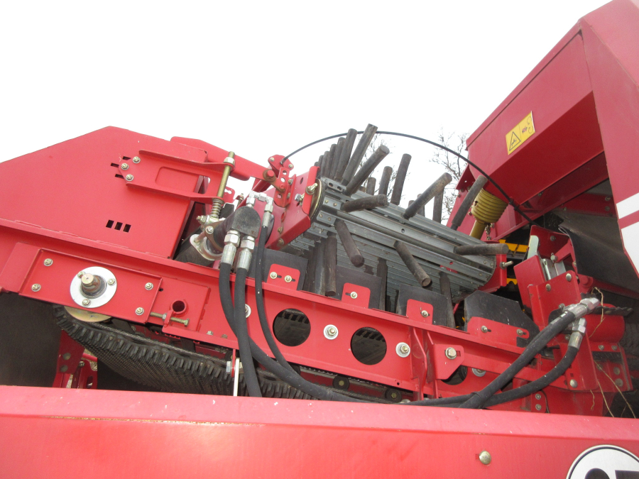 5798 Grimme SE140 potato harvester
