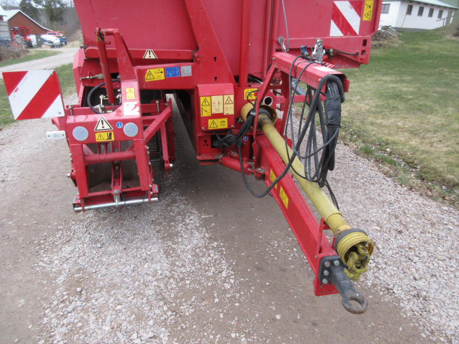 5798 Grimme SE140 potato harvester