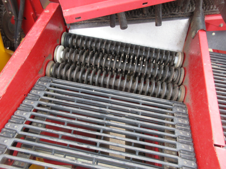 5798 Grimme SE140 potato harvester