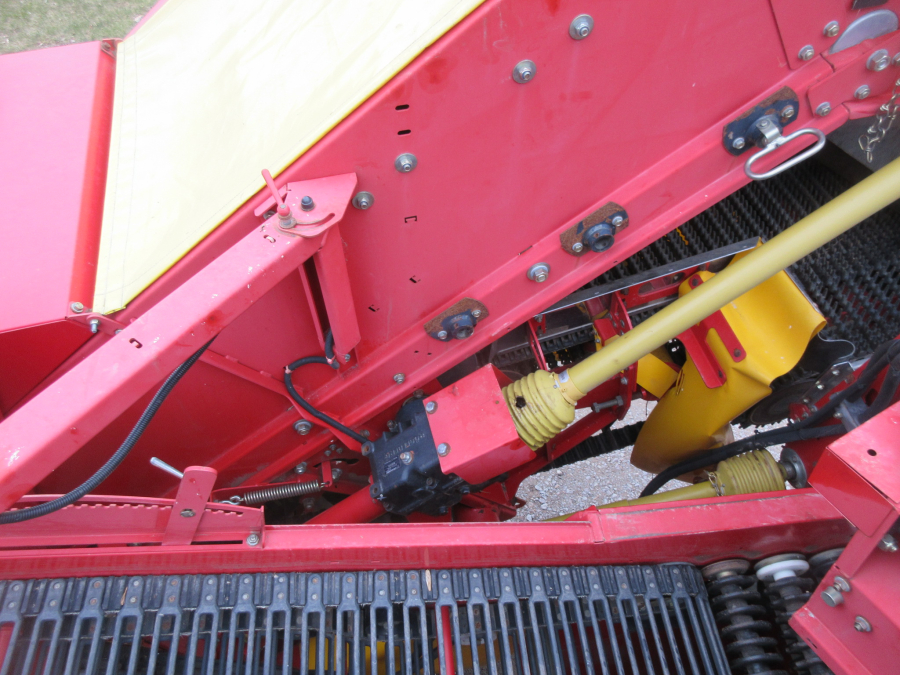 5798 Grimme SE140 potato harvester