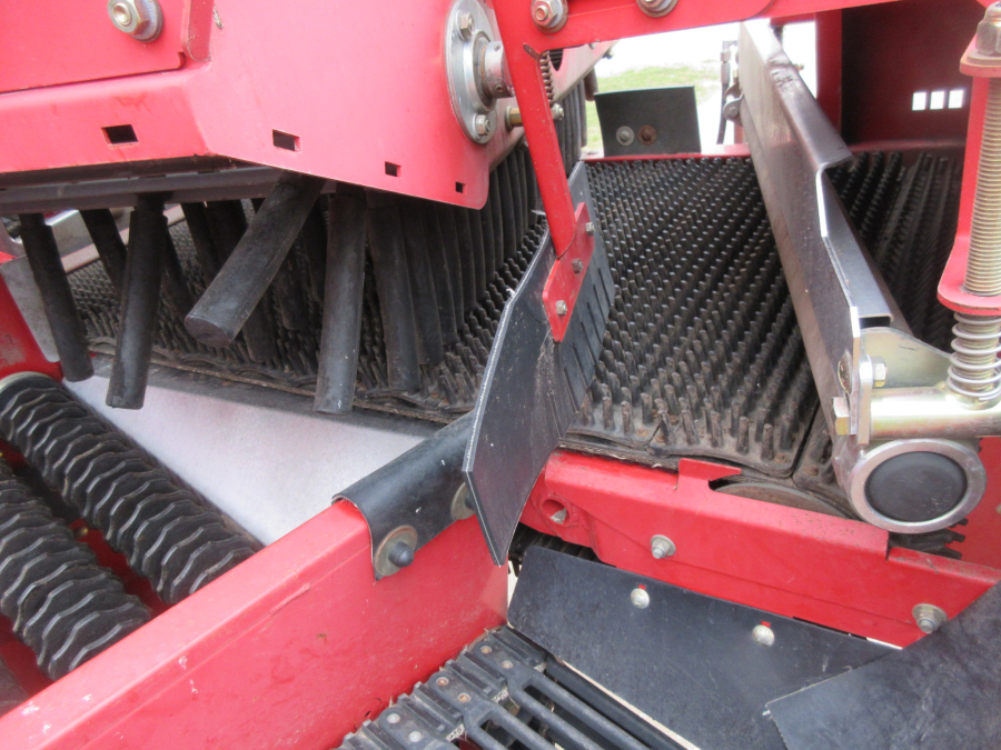5798 Grimme SE140 potato harvester