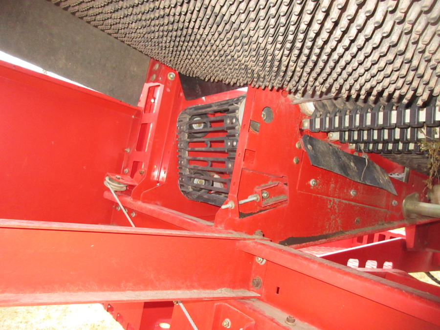 5798 Grimme SE140 potato harvester