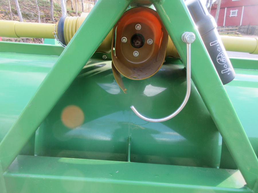 5801 Baselier haulmtopper 4 row