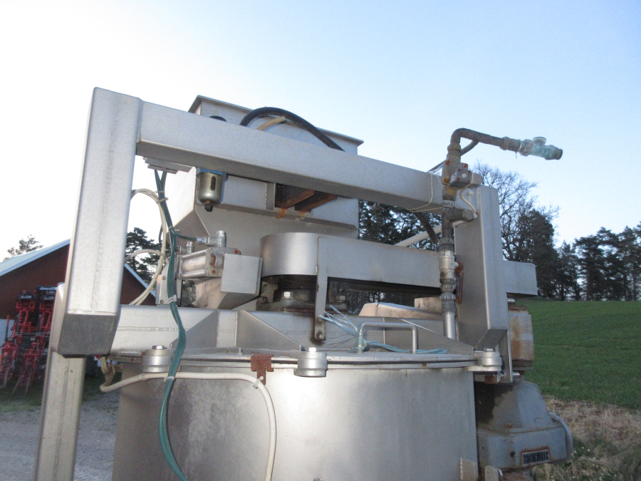 5810 Carborundum batch peeler