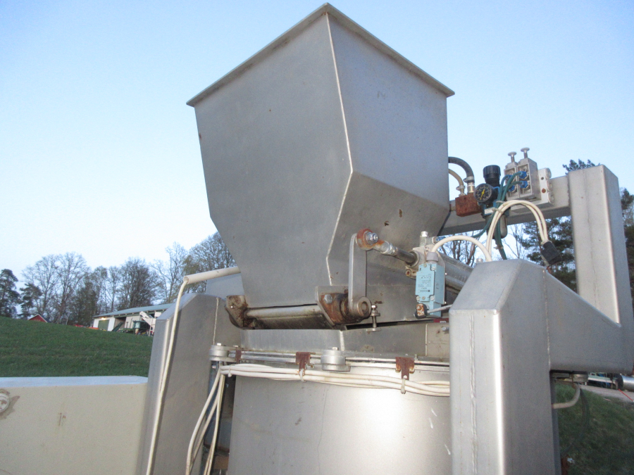 5810 Carborundum batch peeler