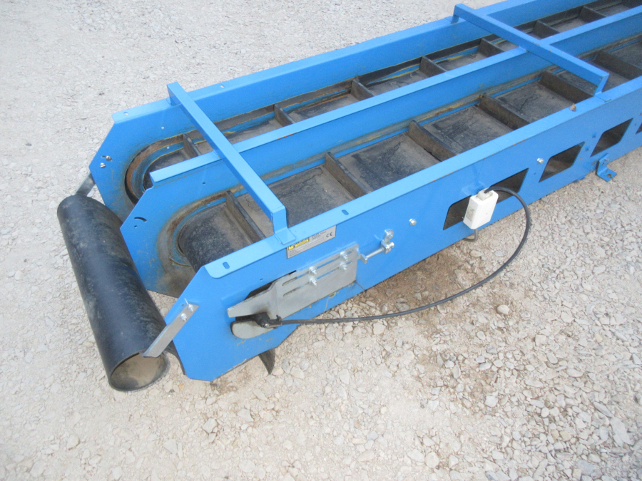 5831 EMVE Elevator 6900x550 mm