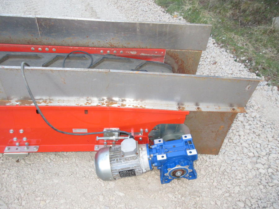 5832 EKKO elevator 6900x650 mm