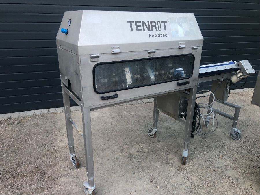 5841 Tenrit peeling line for carrots etc