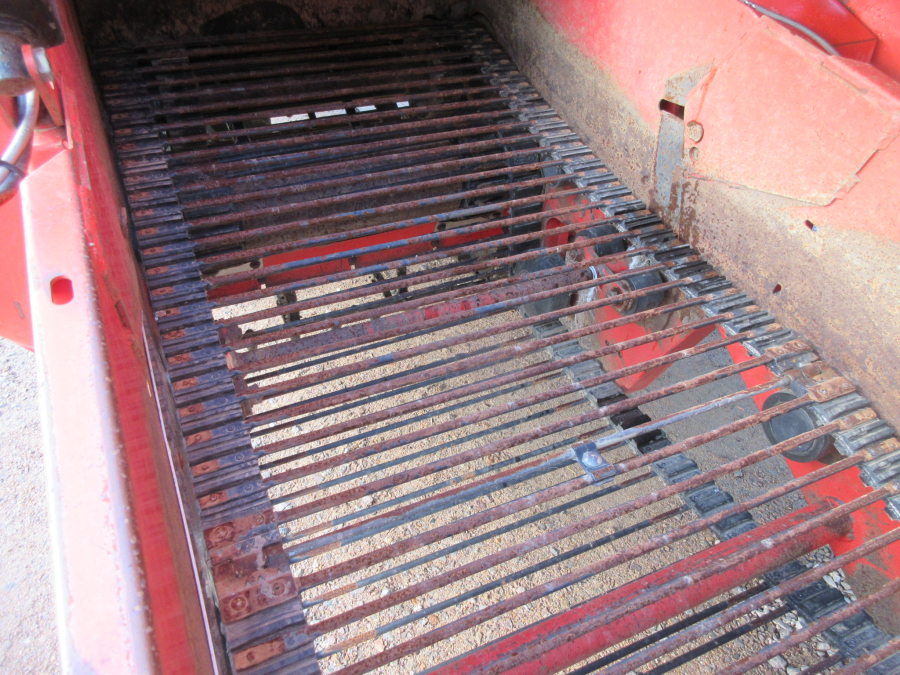 5852 Grimme 75-30 potato harvester