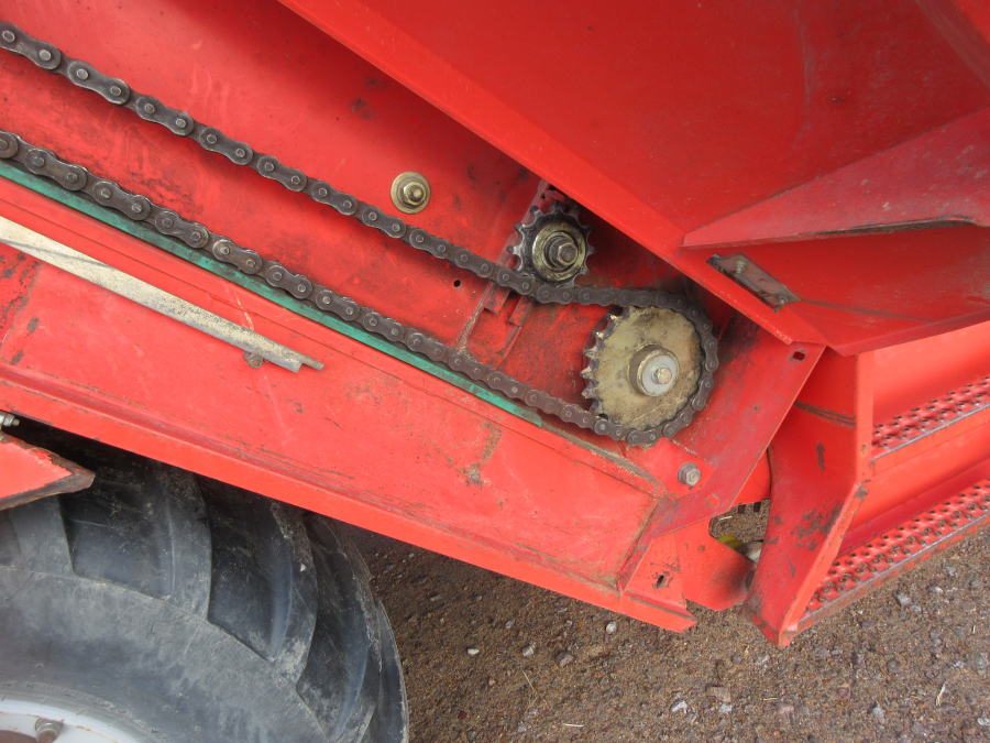 5852 Grimme 75-30 potato harvester