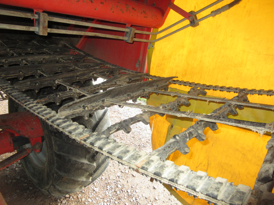 5852 Grimme 75-30 potato harvester