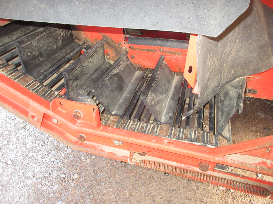 5852 Grimme 75-30 potato harvester