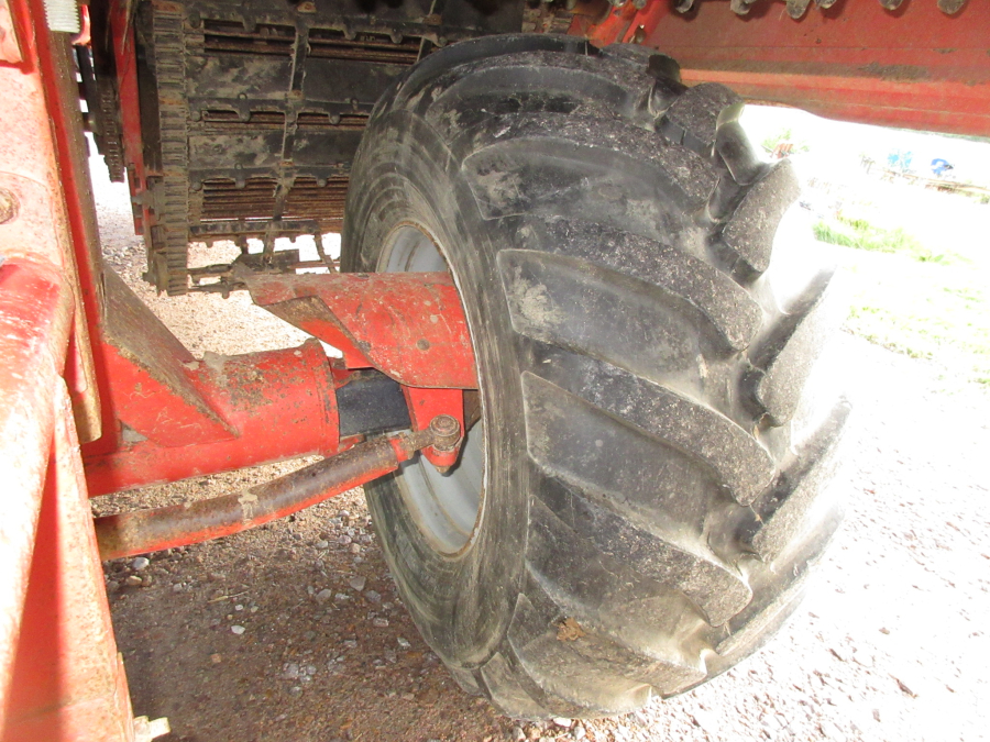 5852 Grimme 75-30 potato harvester