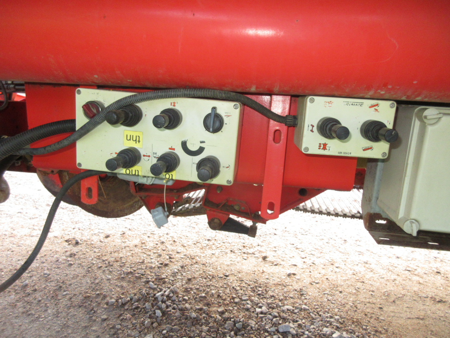 5852 Grimme 75-30 potato harvester