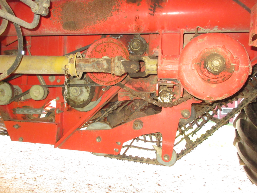5852 Grimme 75-30 potato harvester